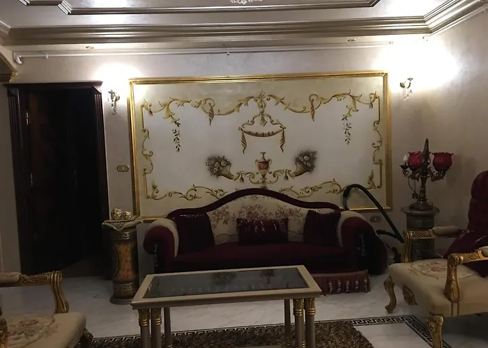 Royal Pyramids Palace Residence