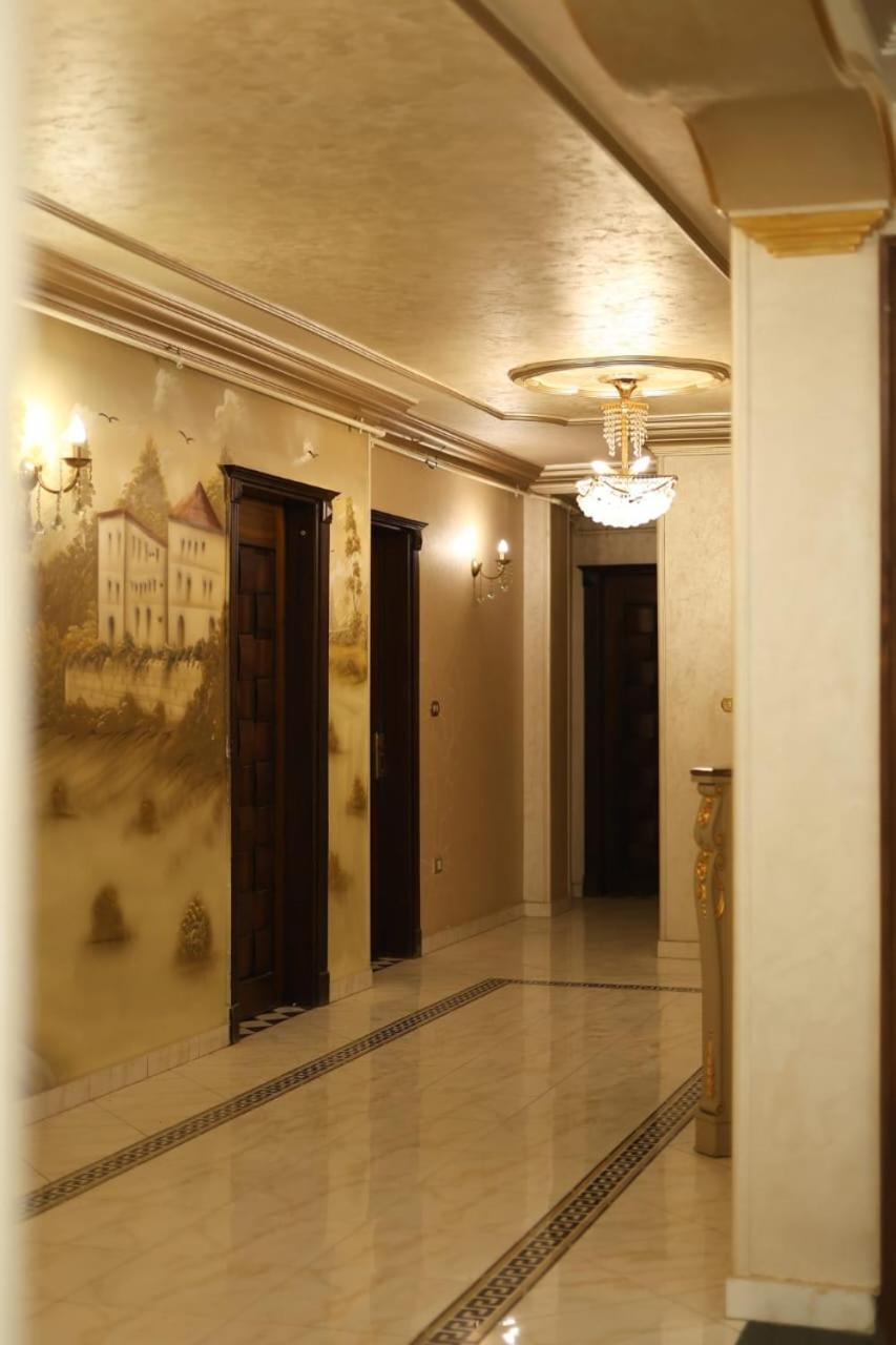 Apartment Royal Pyramids Palace *