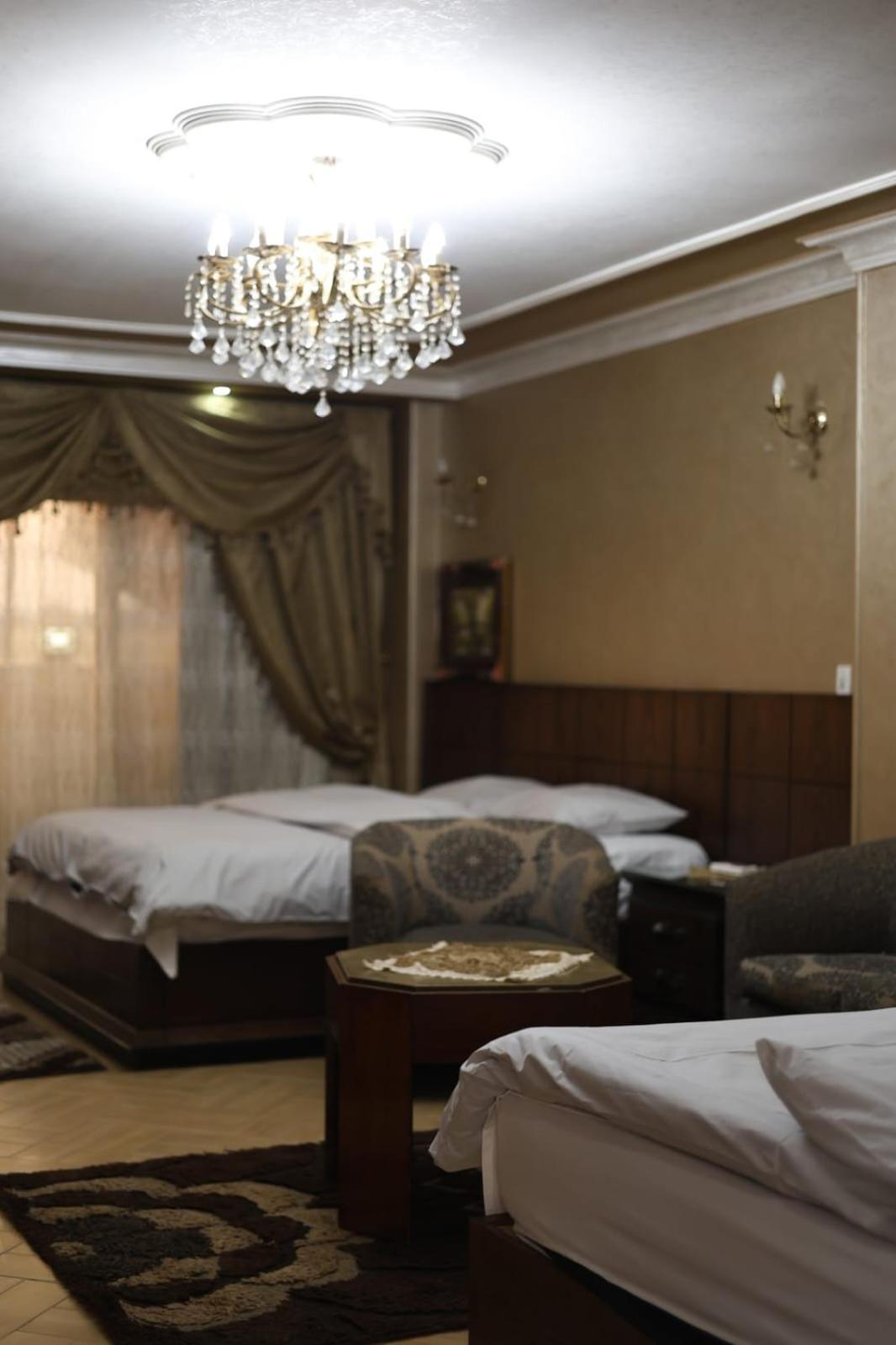 Royal Pyramids Palace Apartmán *