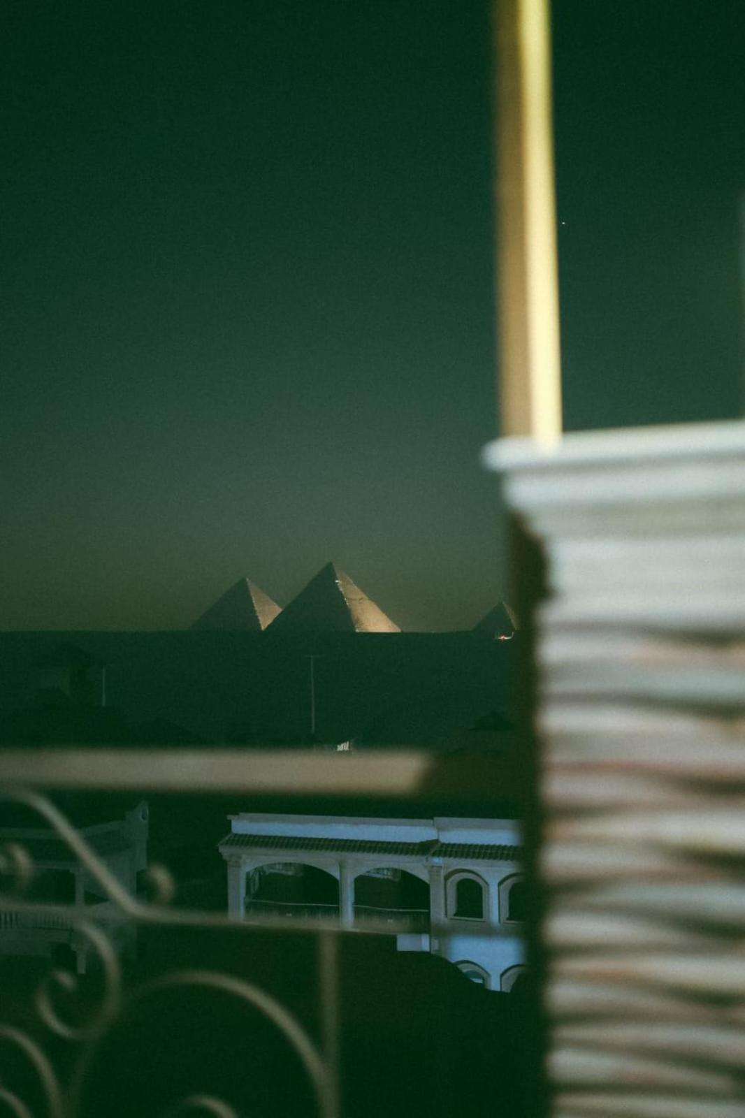 Royal Pyramids Palace Apartmán
